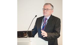 „ Die Herausforderung ist, wie bringt man Manager dazu, die beruflich sehr belastet sind, sich in einer Organisation zu engagieren?“ Dr. Thomas Zimmer, ISPE-Europa-Manager  (www.martinjoppen.de, Martin Joppen Photographie GmbH, Mörf)