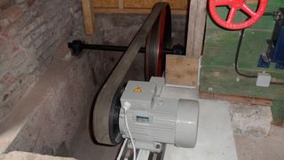 Der modernisierte Generator in der Datteroder Mühle. (Johannes Hübner)