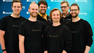 The Fidentis project group and its responsible executives (l.t.r.): Johannes Lauer (CCO Fidentis), Timo Schröder (CTO Fidentis), Dr.-Ing. Georg Schlick (Head of Department Fraunhofer IGCV), Max Horn (CEO Fidentis), Prof. Dr.-Ing. Rüdiger Daub (Institute Director Fraunhofer IGCV), Lukas Langer (COO Fidentis). (Image:Fidentis/Fraunhofer IGCV)