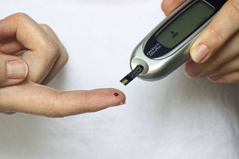 Sieben von zehn Deutschen halten die Erstellung eines digitalen Zwillings für sinnvoll. Die größten Vorteile sehen sie in besseren Therapien und passenderen Medikamenten, meldet PwC. Vor allem Diabetes-Patienten hoffen, dass sich durch virtuelle Patienten Folgeschäden vermeiden lassen.  (gemeinfrei)