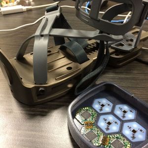 Die künstliche Haut wird auch unter den Füßen des Exoskeletts eingesetzt.