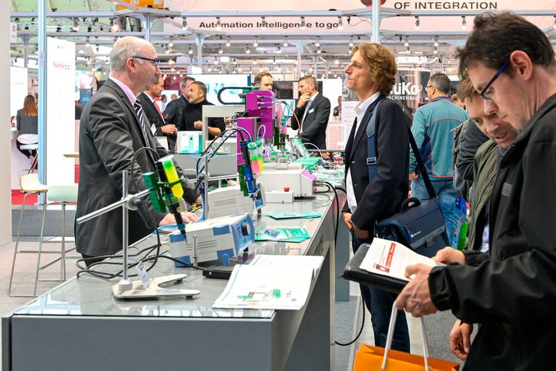 Nachdem die Fachmessen im Jahr 2020 digital statt fanden, werden sie dieses Jahr wieder live in Stuttgart abgehalten.  (Bondexpo)