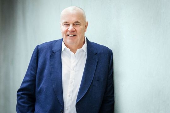 KI im Marketing! Dr. Ralf Strauß von Marketing Tech Lab stellt hier den neuesten Marketing Tech Monitor vor, der sich damit beschäftigt, wie Unternehmen aus der DACH-Region im Bereich Marketing mit künstlicher Intelligenz arbeiten ...(Bild:  Marketing Tech Lab)