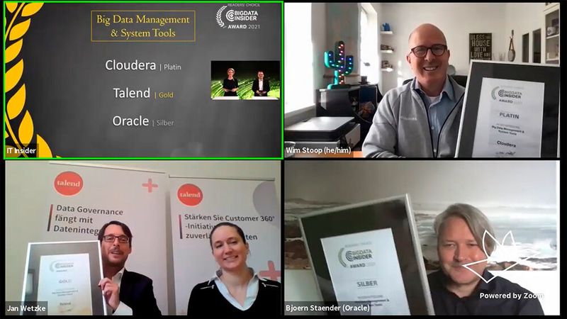 In der Kategorie Big Data Management & System Tools gewinnt Cloudera Platin. Wim Stoop nahm den Award für das Unternehmen in Empfang. Talend, vertreten durch Jan Wetzke und Hanna Wülfing, hat den Award in Gold gewonnen. Björn Ständer nahm die Urkunde in Silber für Oracle in Empfang. (Vogel IT-Medien)