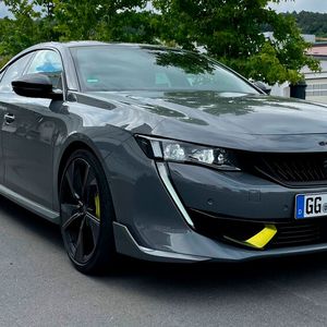 Der 508 PSE ist das erste Straßenmodell von Peugeot Sport.(Bild:  Seyerlein/VCG)