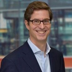„Die Gewinner der digitalen Transformation werden diejenigen sein, die Paradigmenwechsel im eigenen Unternehmen als Standard etablieren und immer wieder neue Geschäftsmodelle erschaffen“, sagt Andreas Harting, Partner bei Deloitte Digital. (Bild: Deloitte)