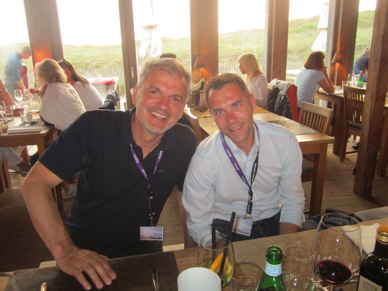 (v.l.) Zeljko Triva (TriSystems) und Marc Rassier (BenQ) verstehen sich prima (IT-BUSINESS)
