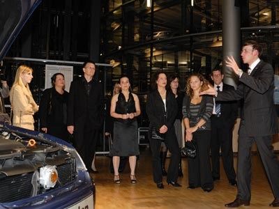 Im Zentrum stand das Premium-Produkt des Hauses: der Phaeton (Archiv: Vogel Business Media)