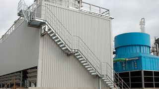 Die Rückkühlwerke im Chemiepark Gendorf (Infraserv Gendorf)