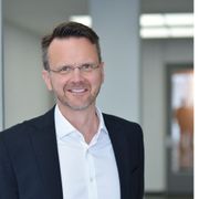 Dr. Dominik Faust ♥ »kfz-betrieb«