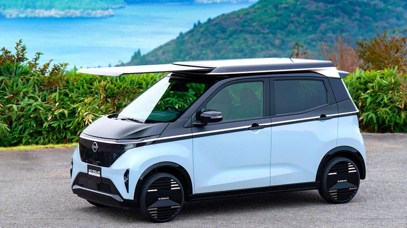 Mehrere Tausend Kilometer mit Solarenergie sollen mit dem Nissan Sakura möglich sein.(Bild:  Nissan)