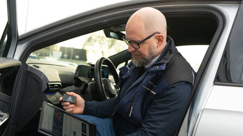 TÜV Rheinland hat vier neue Dienstleistungen zur datenbasierten Fahrzeugbewertung entwickelt.(Bild:  TÜV Rheinland)