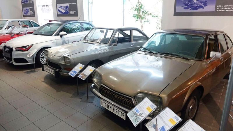 Die weltweit einzige Wankel-Dauerausstellung lockt Besucher aus aller Welt nach Altlussheim. Auch Citroën versuchte sich mit dem M35 (1969 - 1971) in Sachen Wankelmotor. Es blieb bei Versuchsträgern, von denen nur 267 Stück gebaut wurden. Gleiches gilt für den Citroën GS Birotor, von dem von 1974 bis 1975 847 Stück hergestellt wurden. Auf dem Genfer Autosalon 2010 zeigte Audi mit dem A1 E-tron ein Elektrofahrzeug, bei dem ein Einscheiben-Wankel als Reichweitenverlängerer dient. (Bild: Dominsky – VCG)