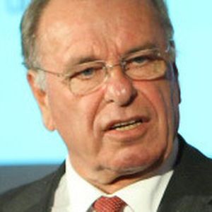 Randolf Rodenstock, Präsident von BayME und VBM: „Wir brauchen eine Politik, die konsequent auf Wachstum und Beschäftigung ausgerichtet ist und gerade jetzt noch stärker Investitionen anschiebt. Das heißt, dass speziell in Infrastruktur, Bildung, Forschung und Entwicklung investiert wird und Unternehmen und Arbeitnehmer dauerhaft entlastet werden.“  Bilder: ibw