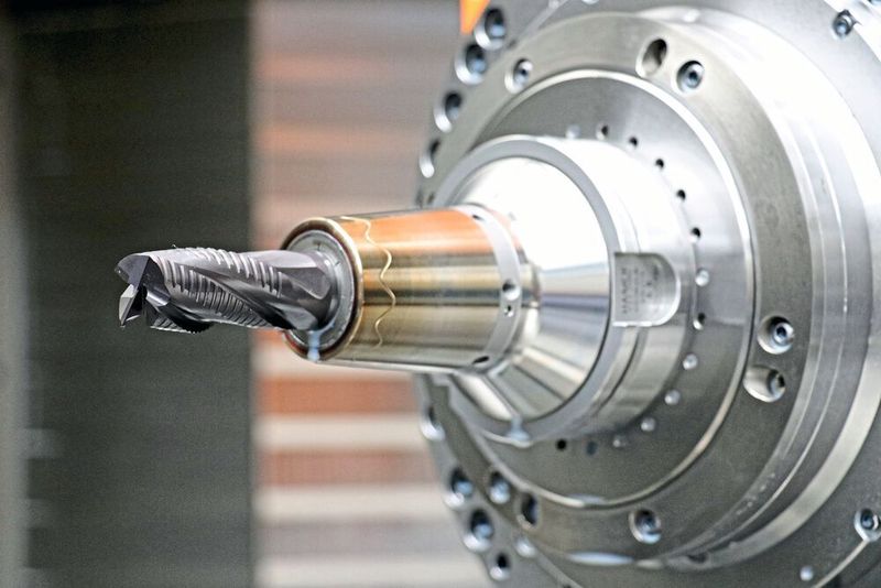 Optimal dämpfend mit integrierter Kühlmittelzufuhr: Schrumpfspannfutter Power Shrink Chucks mit Cool Flash von  Haimer. (HaimerGmbH)