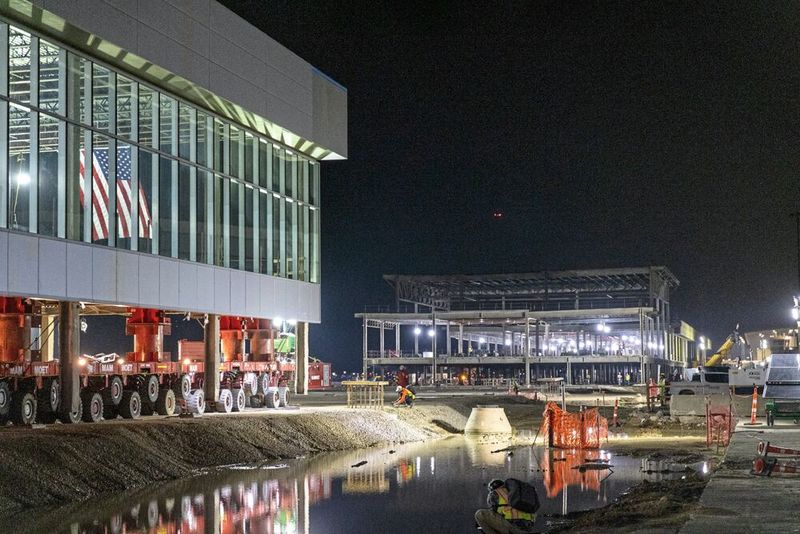 Die schwerste Einheit wog 3.320 Tonnen und war 85 Meter lang. (Bild: Mammoet)