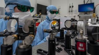 Laseroptimierungen! Bei Trumpf in Ditzingen sind die Laserspezialisten mit zwei Partnern aus der Forschung daran, die Laserprozesse besser zu verstehen, wobei Quantencomputer eine Schlüsselrolle spielen, wie es heißt. Lesen Sie hier mehr dazu ... (Bild: Trumpf)