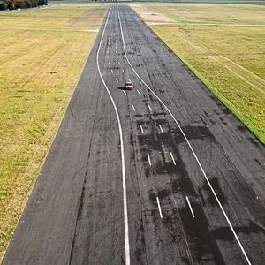 In der Testumgebung gibt es viel Platz, sodass mögliche Aussetzer keine schlimmen Folgen haben.(Bild:  EuroNCAP)