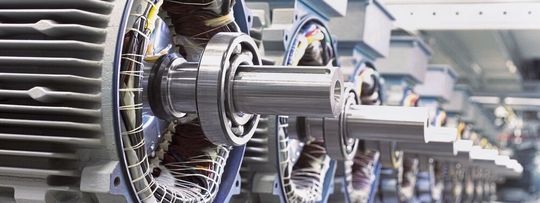 Ökodesign-Richtline überarbeitet: Ab 2021 und dann nochmals 2023 gelten anspruchsvollere Anforderungen an die Energieeffizienz von Niederspannungsmotoren. Ökodesign-Richtline überarbeitet: Ab 2021 und dann nochmals 2023 gelten anspruchsvollere Anforderungen an die Energieeffizienz von Niederspannungsmotoren.