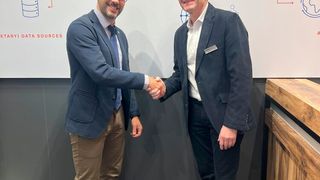 Ing. Domenico Di Monte, Vice President of Federtec (left) and Dr. Matthias Bölke, Chairman of the Board of IDTA, look forward to consolidating a global data ecosystem based on the AAS. (Image:IDTA)