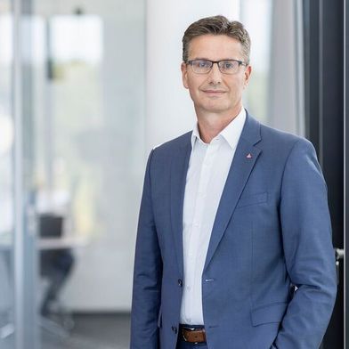 Maik Kynast, Bereichsleiter Vertrieb Mobilität bei Openbank Deutschland: Die überarbeiteten Versicherungsprodukte sollen Handelspartnern neue Verkaufsargumente liefern. (Bild: Openbank Deutschland)