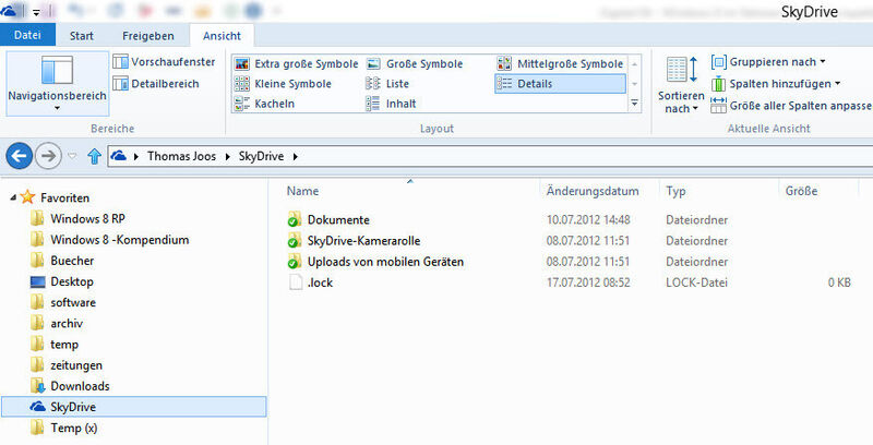 Installieren Anwender den SkyDrive-Client in Windows 8, ist dieser in der Taskbar verfügbar und integriert sich auch in die Favoriten des Explorers. Über diesen Weg lassen sich lokale Daten mit SkyDrive synchronisieren, ohne auf die SkyDrive-Metro-App setzen zu müssen. (Archiv: Vogel Business Media)