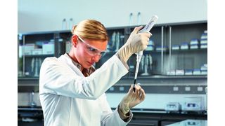 Die Xplorer ist laut Angaben von Hersteller Eppendorf die erste elektronische Pipette auf dem Markt, die mit dem ACT-Label ausgezeichnet wurde. (Bild: Eppendorf)