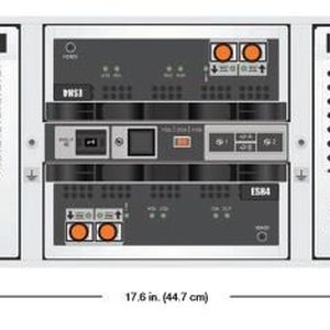 Das Diskshelf DS14mk4 FC mit 3 Höheneinheiten und Platz für 14 Laufwerke.