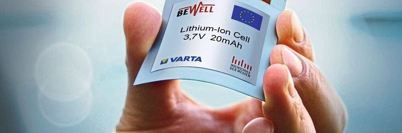 Flach, biegsam und leistungsstark: VARTA erforscht die gedruckten Batterien verschiedener elektrochemischer Systeme. Flach, biegsam und leistungsstark: VARTA erforscht die gedruckten Batterien verschiedener elektrochemischer Systeme.