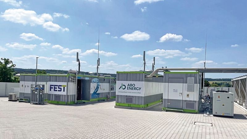 Il progetto sull'idrogeno a Hünfeld-Michelsrombach comprende un elettrolizzatore, una stazione di rifornimento e una stazione di riempimento per rimorchi.(Immagine: Jumo)