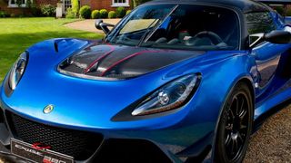Lotus gibt sich mit der „Exige Cup 380“ extrem sportlich – und extrem leichtfüßig. (Lotus)