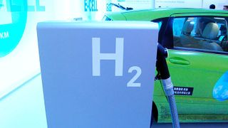 Die Befeuerung von Autos mit Wasserstoff soll sich in Zukunft stark verbreiten. Eine deutsch-französische Initiative soll dafür sorgen. (Foto: Grimm/»kfz-betrieb«)