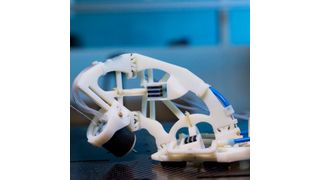 Prototyp des Medizinroboters aus dem 3D-Drucker. Dieser ist komplett in einem Prozessschritt gedruckt.  (Photothèque ICube / A. Morlot)