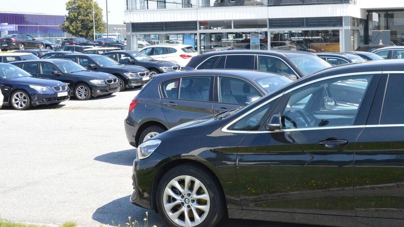Autorola hat für BMW- und Mini-Partner eine Plattform für das Remarketing von Rückläufern entwickelt, über die sie zu- und verkaufen können.(Bild:  Wehner – »kfz-betrieb«)