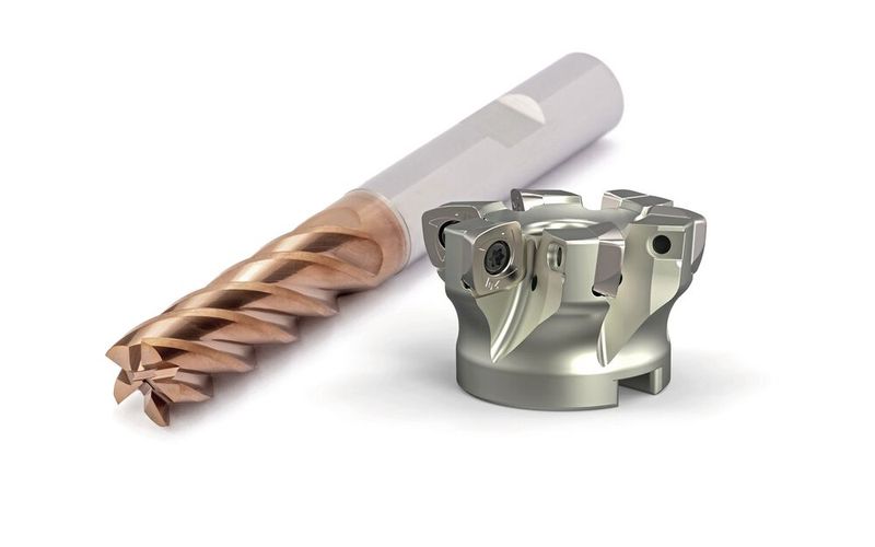 Der fünfschneidige Trochoidfräser OptiMill-Tro-Titan und der universell einsetzbare radiale Wendeschneidplattenfräser NeoMill-4-HiFeed90 sind speziell zur Titanbearbeitung konzipiert.  (Bild: Mapal)