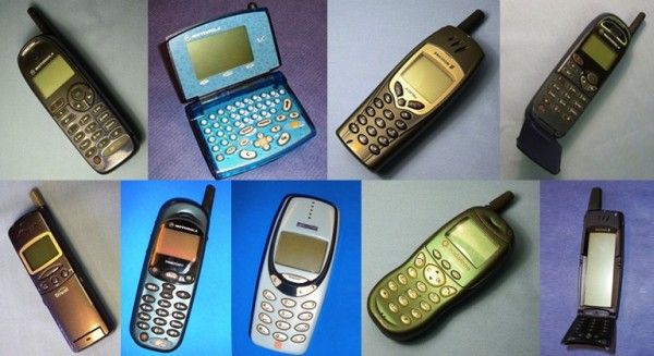 2G-Mobiltelefone aus den Jahren 1991 bis 2006 (Bild: University of Salford)