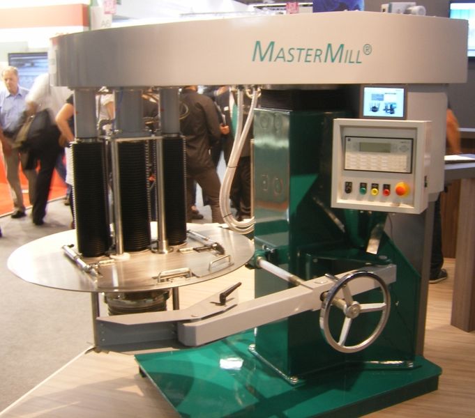 Die MasterMill 18, eine Submersible Batch Mill aus dem Hause Netzsch. (Bild: PROCESS)