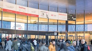 Täglich gab es einen gros­sen Besucher-Ansturm beim Messe-Duo Prodex und Swisstech. (Thomas Entzeroth)