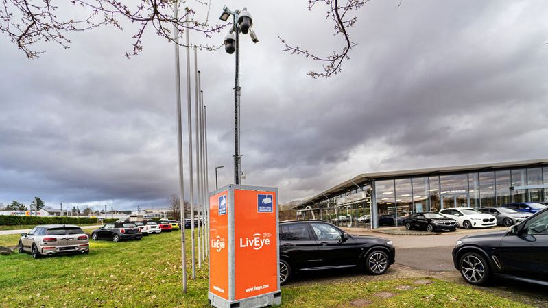Mit den Videotürmen können Kfz-Betriebe eine Kameraüberwachung auch noch nachträglich installieren.(Bild:  LivEye)