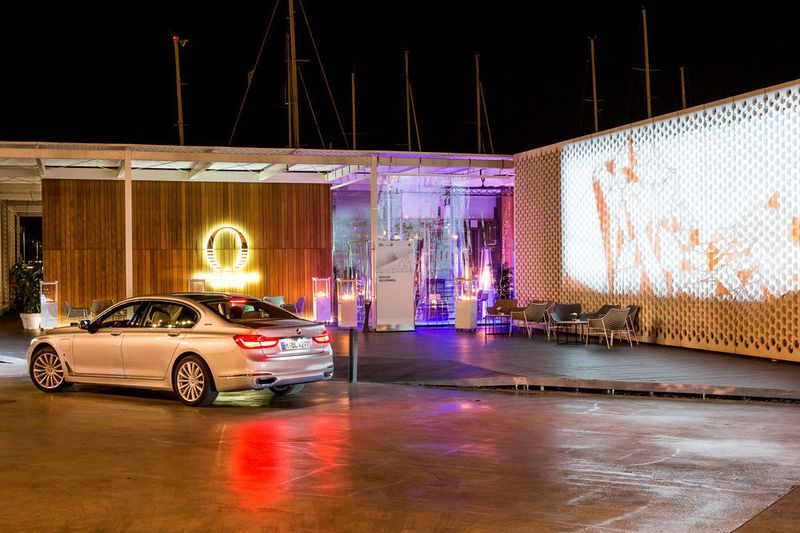 Dabei ging es natürlich auch um Autos. (BMW/Yves Krier)