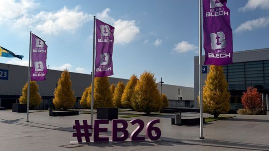 Vom 20. bis 23. Oktober 2026 drehte sich in Hannover wieder alles um Blechbearbeitung. Die Aussteller der Euroblech zeigten dem internationalen Publikum neue und innovative Lösungen.(Bild:  Tanja Ponzer)