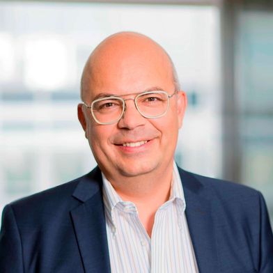 Stephan Finkel von 3DSE Management Consultants spricht auf dem European Defence Supply über die Lieferkette im Rüstungssektor. (Bild: 3DSE)