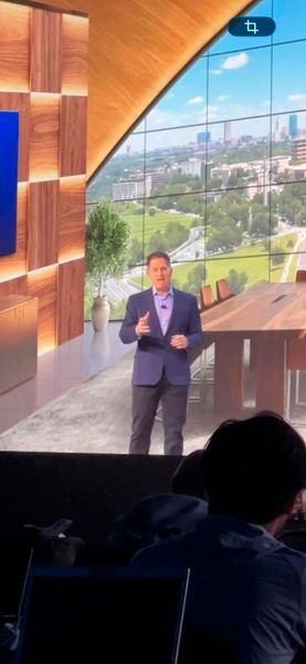 Michael Dell (Gründer und CEO von Dell Technologies) zeigt auf, was die neue Ära für Unternehmen bedeutet: Unternehmen müssen in hybriden Infrastrukturen denken, um Schritt mit dem Fortschritt halten zu können. (Bild: Paula Breukel)