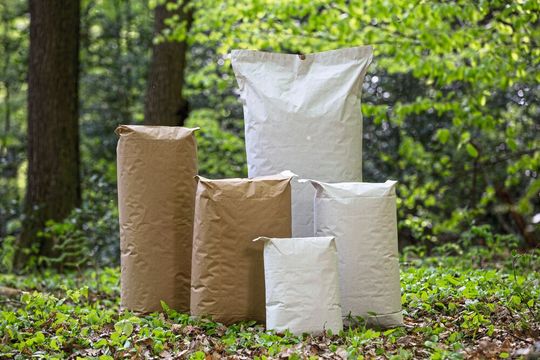 Recyclingunternehmen können von der Rückgewinnung von Fasern aus Papiersäcken profitieren.(Bild:  Eurosac)