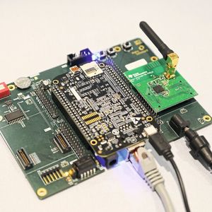 Das Gateway ist das Kernelement des Datenaustauschs, denn hier kommen die Daten aller Datenquellen, Sensoren und Informationskoppler zusammen. Das Gateway konvertiert die Daten einheitlich und stellt diese verschiedenen Klienten bereit.