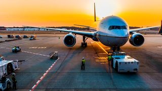 Ein effektiver Abfertigungsprozess spart Zeit und Kosten und hilft dabei, wettbewerbsfähig zu bleiben. (Bild: Ken Yam)