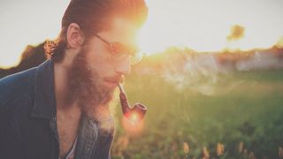 Rauchen ist einer der bekanntesten Umwelteinflüsse, der zu epigenetischen Veränderungen in unseren Zellen führen kann. (Symbolbild) (gemeinfrei)