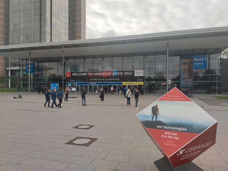 Am ersten Messetag hielt sich der Andrang noch sehr in Grenzen. Letztendlich haben dann aber doch etwa 75.000 Menschen die Hannover Messe besucht.  (Bild: Vogel IT-Medien)