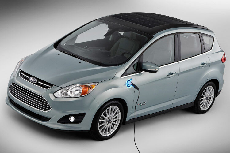 Im Januar 2014 hat Ford auf der Messe CES in Las Vegas eine Energi-Variante des C-Max mit Solardach vorgestellt. Der Autobauer will allerdings erst noch ausgiebig testen, ob sich eine solche Zusatzausstattung lohnt. (Foto: Ford)