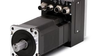 Von besonderem Nutzen bei der Laborautomation und bei Karusselmaschinen: Hochintegrierter Komplett-Servoantrieb nutzt knappen Bauraum optimal aus. (M. Koch/Elmo)